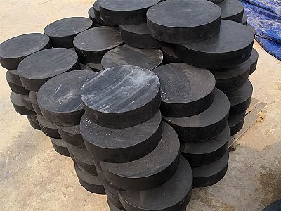 大箐山板式橡胶支座由若干层橡胶片与薄钢板经加压硫化